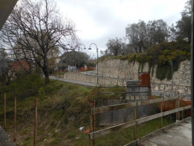 1831/FONTEGRECA Terracielo al grezzo su quattro livelli per un totale di mq 700 in via Restaurazione a Fontegreca - Foto 6
