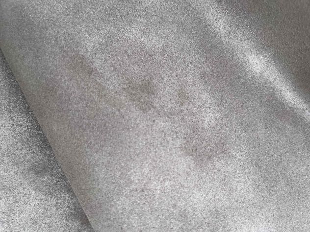 Pelle scamosciata grigio perla resinata reversibile - Foto 2