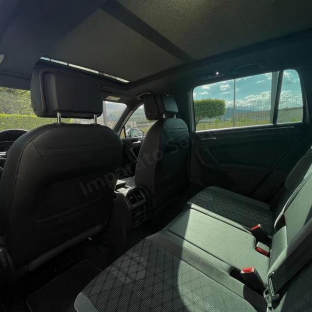 VOLKSWAGEN Tiguan 2.0 TDI SCR DSG R-Line 4Motion 110KW/150CV rif. 24126398 - Foto 9