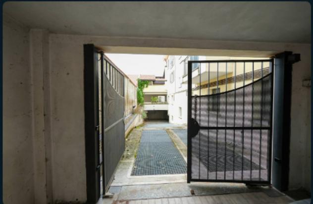 Immobile in asta di 17 m², box auto in vendita a Arluno - Foto 4