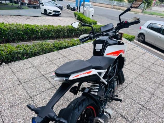 KTM 390 Duke TUTTO INCLUSO ANCHE PASSAGGIO! MINI RATE rif. 24230350 - Foto 5