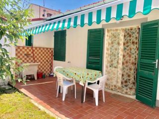 Viareggina in affitto a Marina di Pisa - Pisa 40 mq  Rif: 816387