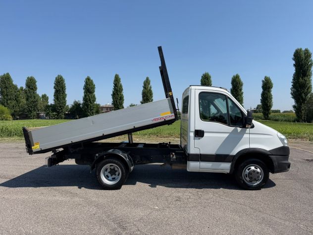 Iveco Daily 35C11 – RIBALTABILE TRILATERALE - Foto 4