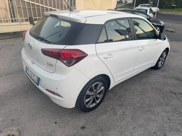 hyundai i20 1.4 crdi 90cv diesel 2016 - Foto 6