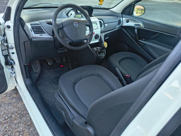 Lancia Y Ypsilon 1.3 MJT 75cv EURO 5 Garanzia! - Foto 10