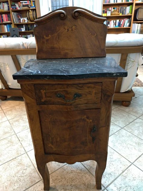 Comodino in legno inizio '900