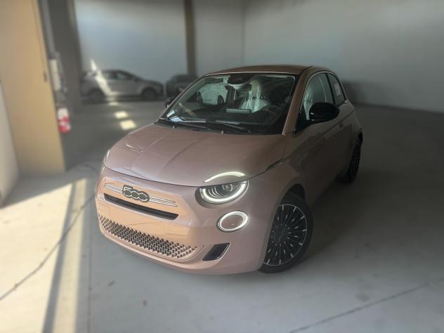 Fiat 500 1.0 Hybrid NUOVA DA IMMATRICOLARE! - Foto 2