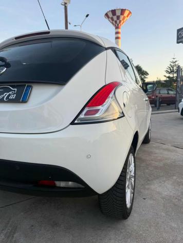 LANCIA Ypsilon 0.9 TwinAir 85 CV 5 porte Metano Ecochic Gold rif. 23806723 - Foto 5