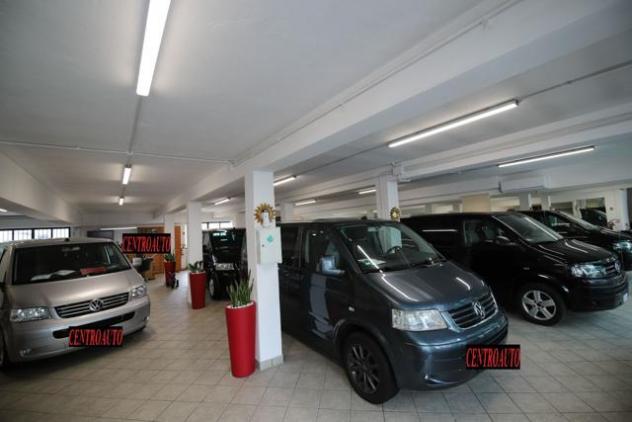 VOLKSWAGEN Caravelle 2.0 TDI 140cv 9Posti Comfortline rif. 23820953 - Foto 10