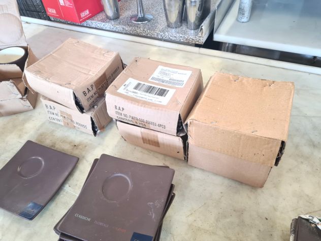 set piattino tazzina per cioccolata calda usato - Foto 5
