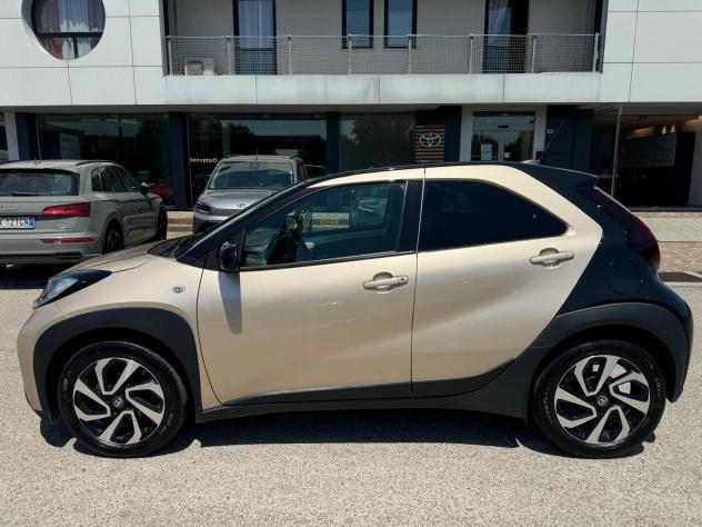 Toyota Aygo X 1.0B (72 CV) Trend S-CVT - Foto 9