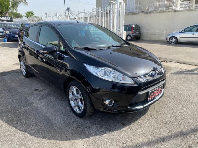 Ford Fiesta 1.4 TDCi 70CV 5 porte Titanium - Foto 2
