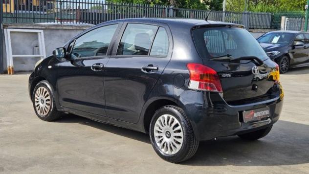 TOYOTA Yaris 1.0 5 porte Sol rif. 23811903 - Foto 4