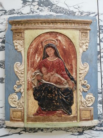 Icona Madonna con Bambino in tempera con fondo oro