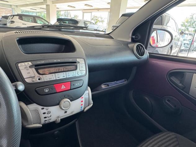 Peugeot 107 107 5p 1.0 12v Active - Foto 6