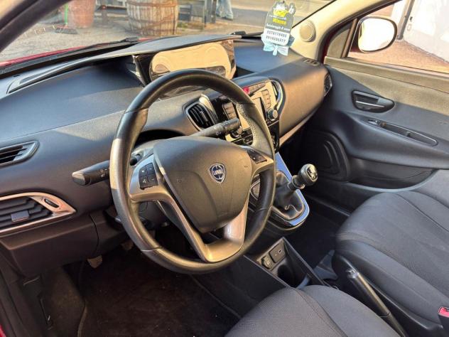 LANCIA Ypsilon 1.2 69 CV 5p.GPL Ecochic Silver - Foto 3