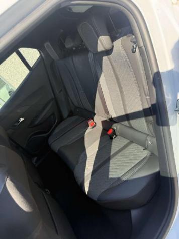 Peugeot 2008 1.2 puretech Allure FULL LED/TELECAMERA + 360?/CARPLAY - PROMO FIN - Foto 10