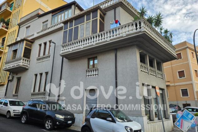 Palazzo / Stabile di 561 m² con più di 5 locali in vendita a Reggio Calabria - Foto 3