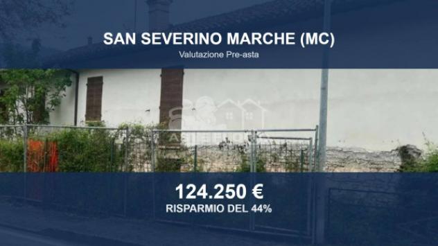 Immobile in asta di 214 m² in vendita a San Severino Marche