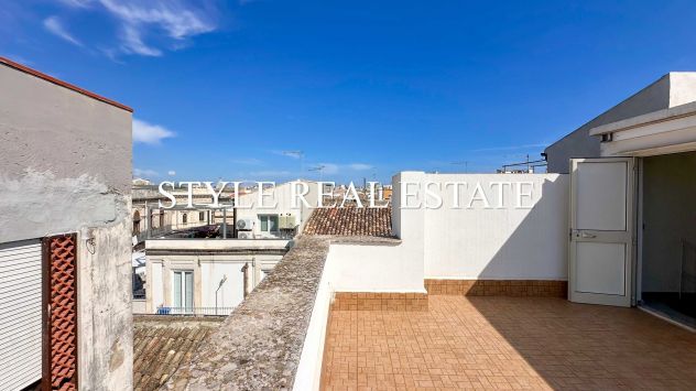 ORTIGIA ZONAPORTA MARINA APPARTAMENTO CON DOPPIA TERRAZZA - Foto 6