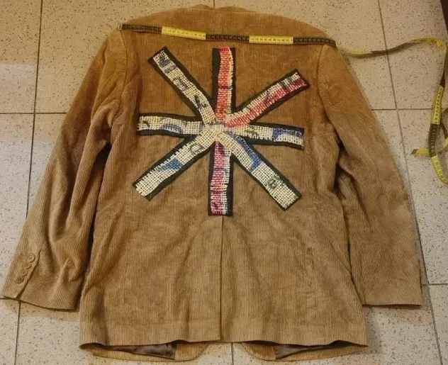 Abbigliamento e Scarpe customizzati a mano - Foto 6
