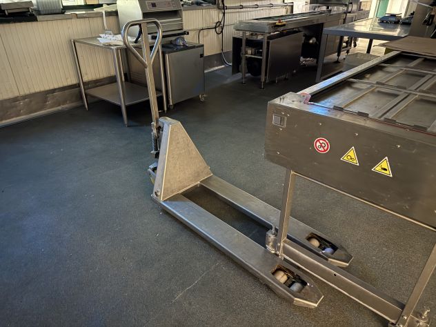Attrezzature, macchinari parte produttiva e materiali di consumo - Foto 6