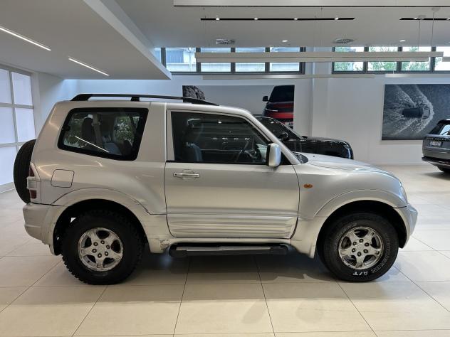 Mitsubishi Pajero Pajero 3p 3.2 tdi 16v di-d GLS SWB (121kw) - Foto 4
