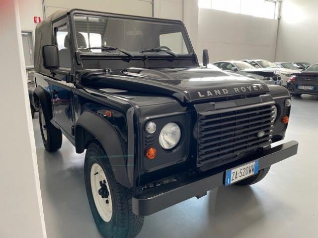 LAND ROVER Defender 90 2.4 TD4 Soft top E rif. 16101534 - Foto 3