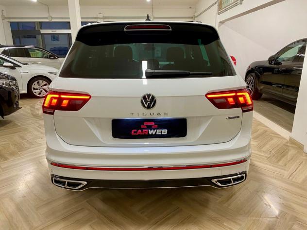 VOLKSWAGEN TIGUAN 2.0 TDI R-Line 4MOTION 2023 - Foto 5