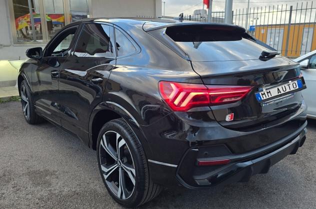Audi Q3 SPB 35 TDI S tronic S line edition Total Black - Foto 5