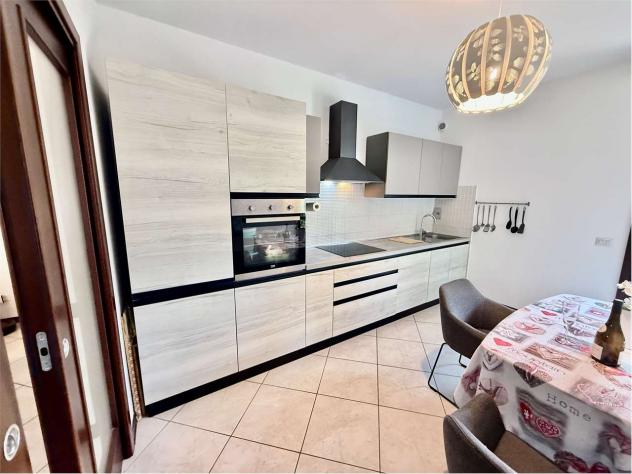 V0321 - BOMPORTO, A 300MQ DAL CENTRO, MAISONETTE CON AMPIO GIARDINO, SPAZIOSA ZONA GIORNO, 2 CAMERE, 2 BAGNI - Foto 15