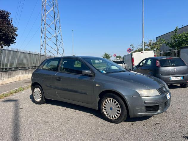Fiat Stilo 1.9 JTD 3P 100 CV - Foto 5