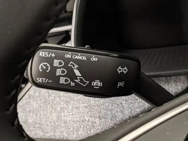 Škoda Kamiq 1.0 TSI 115 CV Style - Foto 9