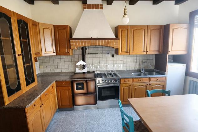 CASA INDIPENDENTE di 4 vani e di 300 mq (CROCETTA DEL MONTELLO) rif. AS105 - Foto 14