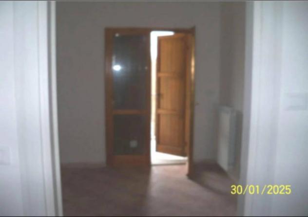 Immobile in asta di 48 m², box auto in vendita a Ventasso - Foto 3