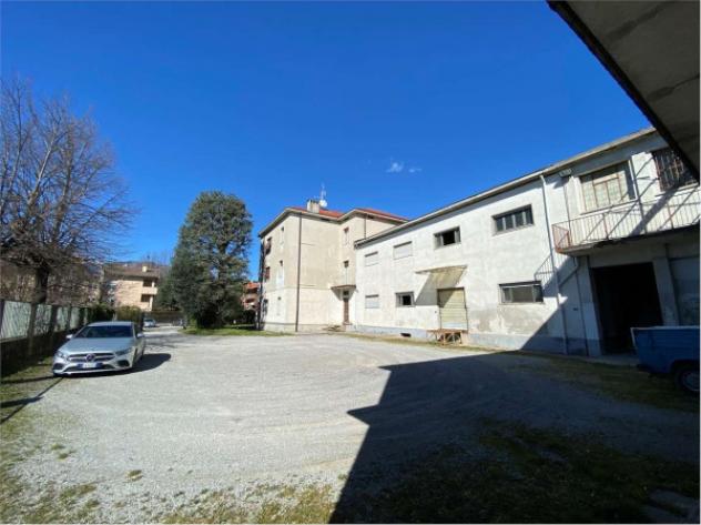 Immobile di 370 m² con 3 locali in vendita a Oggiono - Foto 2