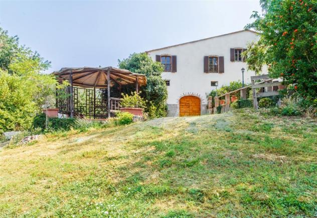 COLONICA di 21 vani e di 850 mq (MONTESPERTOLI) rif. M 700 - Foto 18