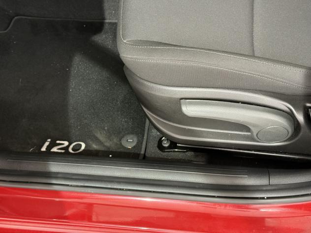 Hyundai i20 1.2 MPI 79cv ConnectLine - Foto 9