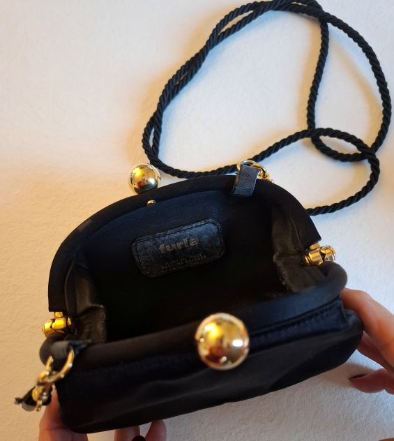 borsetta da sera Furla in raso nero l18 h12 con manico asportabile - Foto 3
