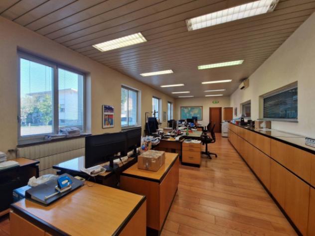 Immobile di 5670 m² con più di 5 locali in affitto a Abbiategrasso - Foto 7