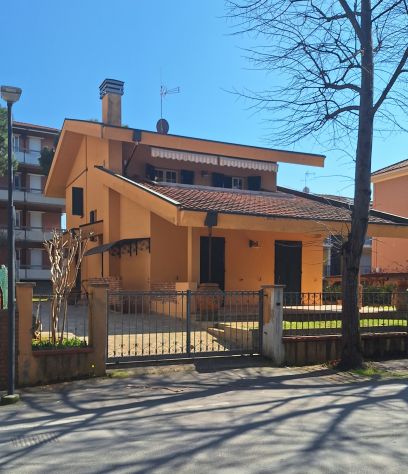 Villa di mq.380 nel centro di Bellaria