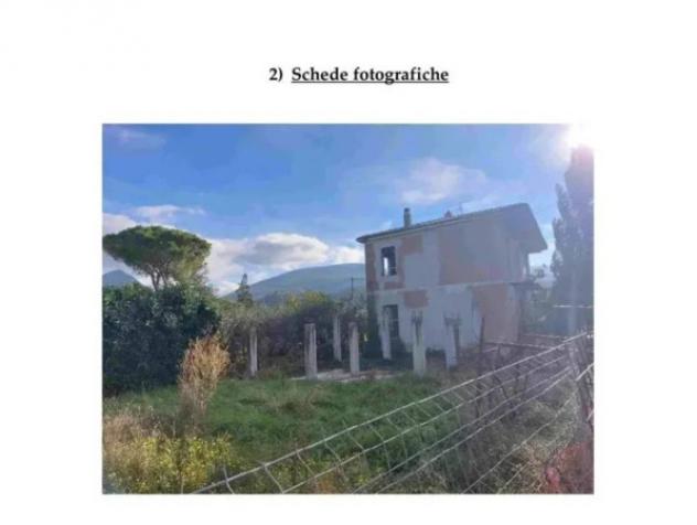 Immobile in asta di 191 m² con più di 5 locali in vendita a Foligno - Foto 2