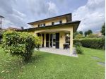 Villa indipendente con giardino privato e box di 100 mq a Galbiate