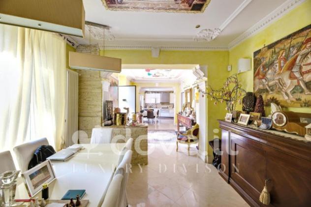Villa di 286 m² con più di 5 locali e posto auto in vendita a Varese - Foto 15
