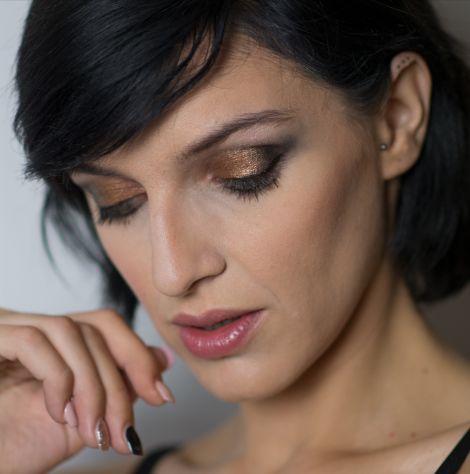 CERCO MODELLE NON PROFESSIONISTE OFFRO BOOK GRATUITO
