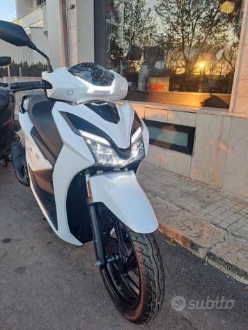 Tnt xcs 125 abs 15cv start & stop garanzia ufficia