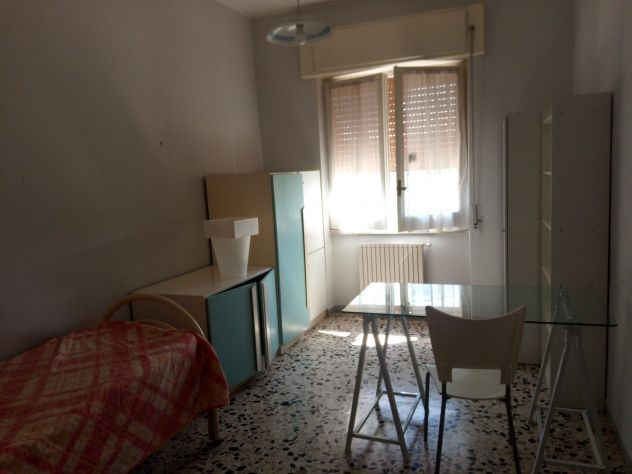 Affittasi stanza per studentesse zona Policlinico Federico II