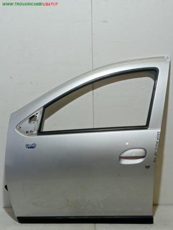 PORTA ANT. SX ARGENTO MET.  C. AL / SE NO SCENDENTE 999-U1561428 Carrozzeria  Lamierati esterni  Porte  Porta ant. sx. DACIA - LOGAN MCV - 2013  2016,