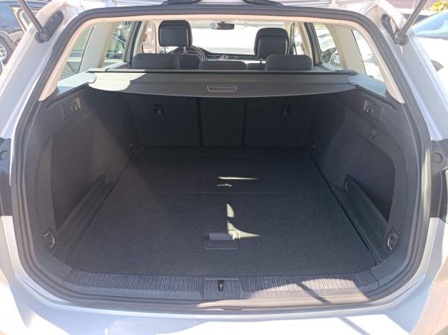 Volkswagen Passat 2.0 TDI SCR DSG Executive BMT - Foto 10