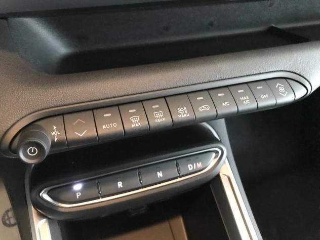 Jeep Avenger 1.2 Turbo 145 CV MHEV 4xe Upland - Foto 10